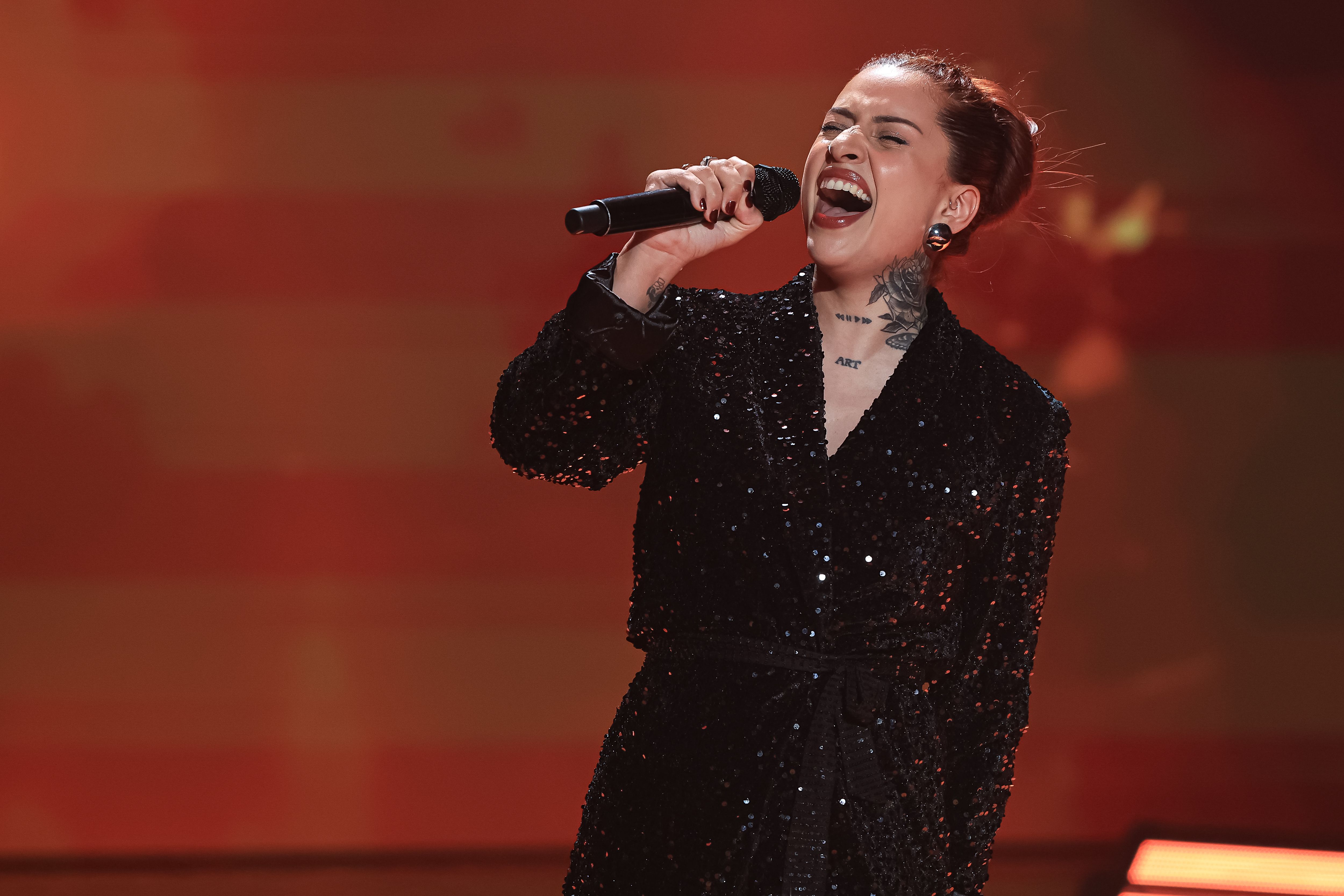 Ruby agita o palco do The Voice Brasil com Ariana Grande Ruby agita o palco do The Voice Brasil com Ariana Grande
